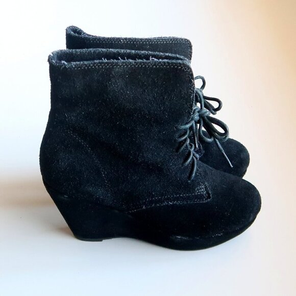 Steve Madden Black Suede Leather Wedge Heel Lace-up Ankle Boots / Booties Size 6 - Picture 2 of 16